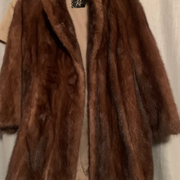 Vintage Mink Coat - Picture 4 of 11